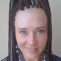 Madeleine Becker Photo 9