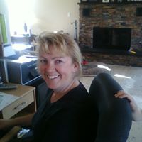 Christine Handy Photo 26