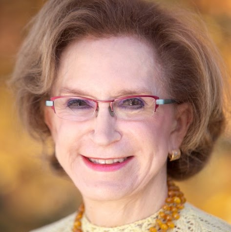 Gloria Adams Photo 14