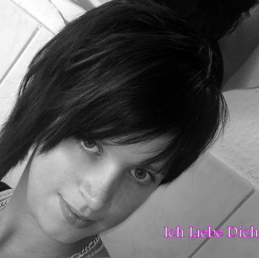 Christina Frank Photo 34