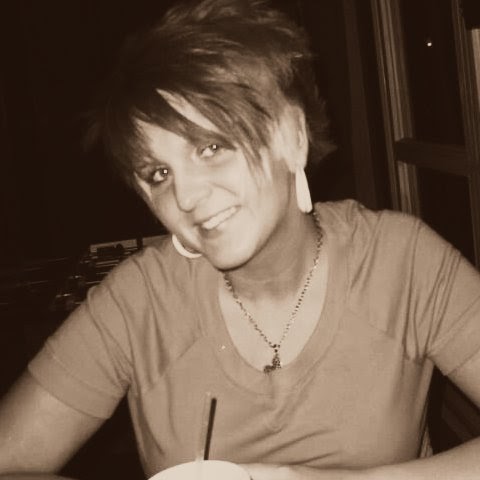 Rachel Locke Photo 8