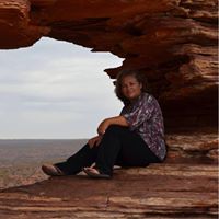 Janine Cummings Photo 38