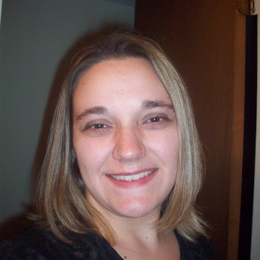 Elizabeth Wolfe Photo 29