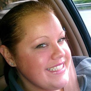 Nicole Ferguson Photo 28