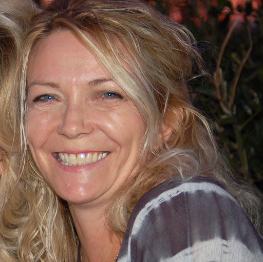 Kathryn Lucas Photo 32