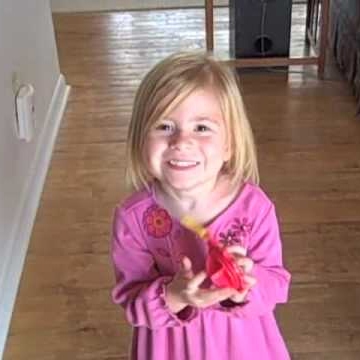 Amy Larson Photo 37