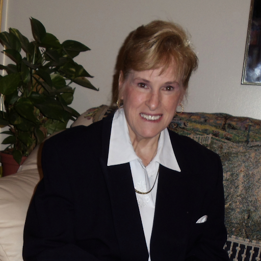 Lorraine Ross Photo 21