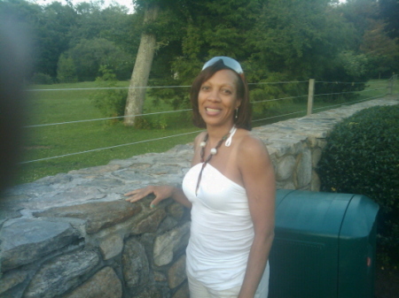 Pamela Harris Photo 56