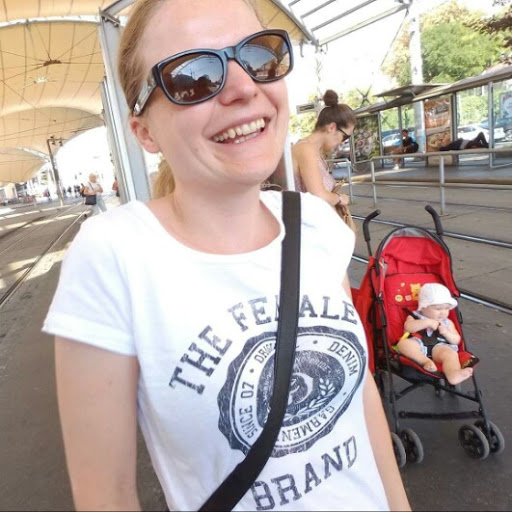 Judith Hartmann Photo 18
