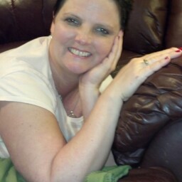 Michelle Holley Photo 33