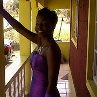 Simone Charles Photo 22