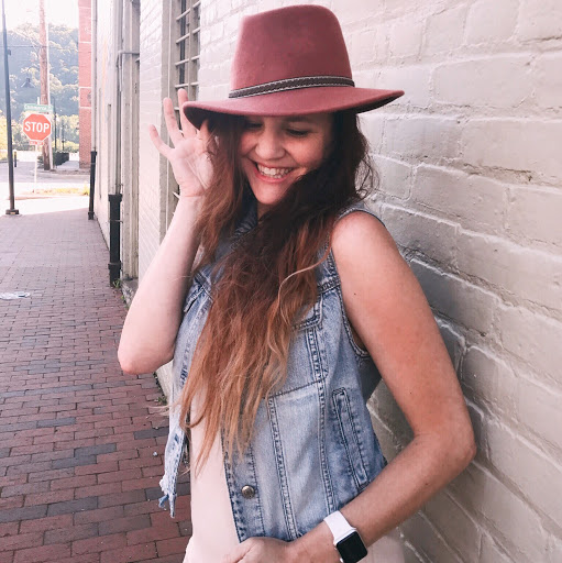 Amanda Hamlin Photo 38