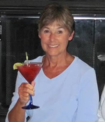 Theresa Hahn Photo 32