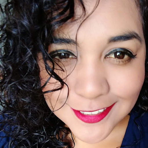 Sandra Lozada Photo 12