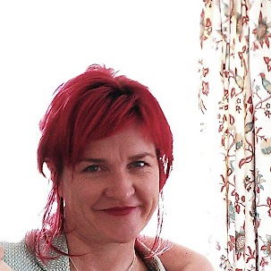 Traci Lewis Photo 38