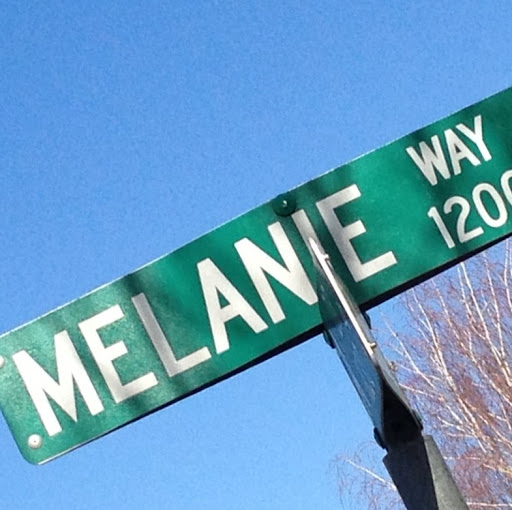 Melanie Thomas Photo 14