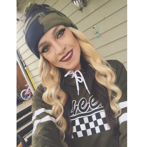 Jessica Knapp Photo 21