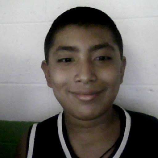 Moises Henriquez Photo 4
