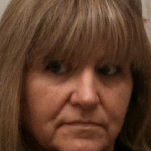 Debbie Gillespie Photo 13