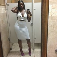 Angel Williams Photo 32