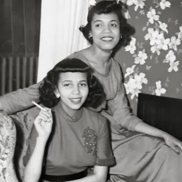 Elise Cohen Photo 30