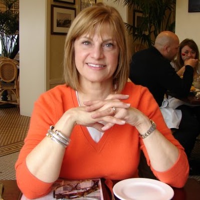 Suzanne Mckinney Photo 27