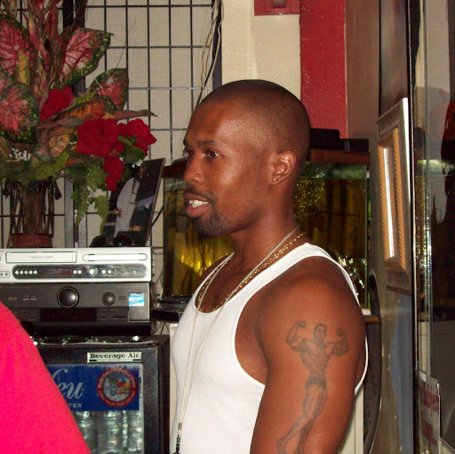 Mitchell Gordon Photo 39