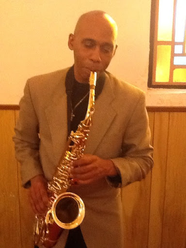 Kevin Barnes Photo 17
