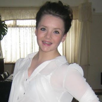 Sarah Earle Photo 26