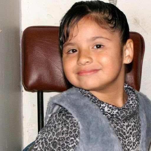 Joselyn Torres Photo 7