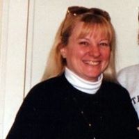 Elizabeth Shearer Photo 9