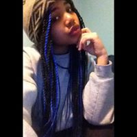 Cassandra Perry Photo 15