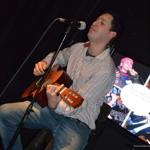 Martin Quiroz Photo 25