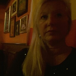 Susan Coward Photo 32
