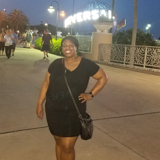 Latricia Robinson Photo 15