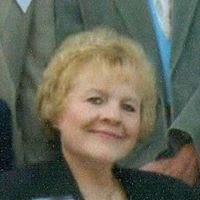 Louise Simpson Photo 7