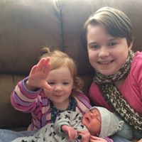 Kristen Hatch Photo 21