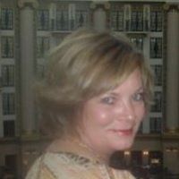 Elizabeth Beck Photo 38