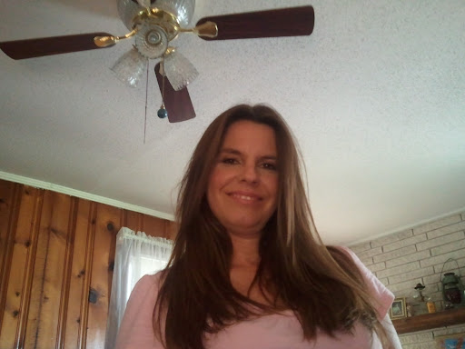 Kelly Perkins Photo 13