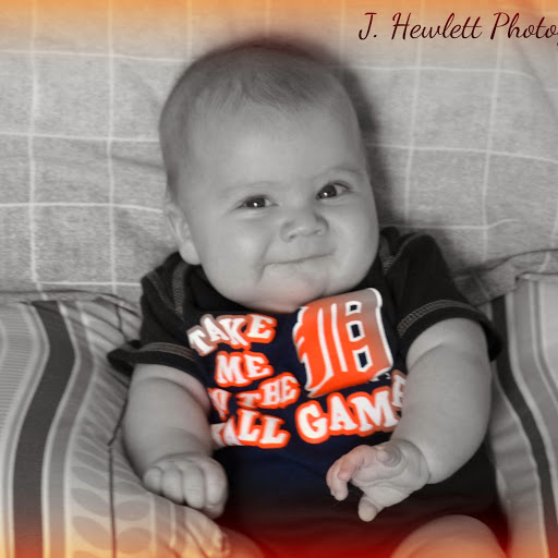 Jason Hewlett Photo 13