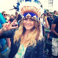Hannah Currie Photo 9