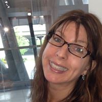 Jennifer Crowley Photo 17