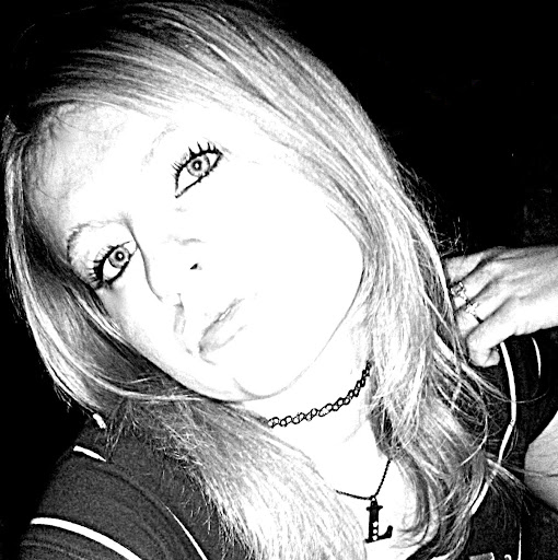 Alyssa Hendrix Photo 16