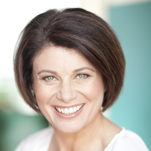 Sue Richards Photo 25