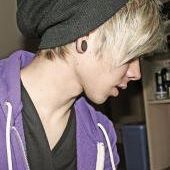 Maxwell Reynolds Photo 13