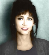 Heidi Jones Photo 1