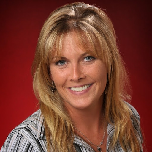Wendy Fisher Photo 33