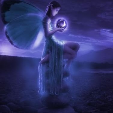 Emily Dickey Photo 7
