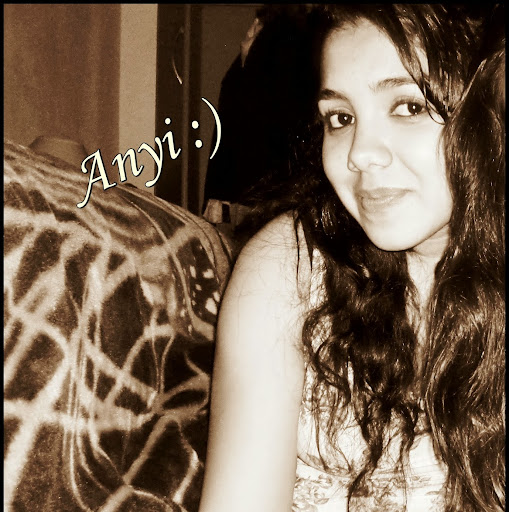 Angie Ojeda Photo 6