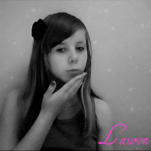 Lauren Howell Photo 16